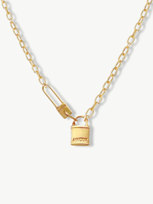 Paperclip Lock Necklace Gold