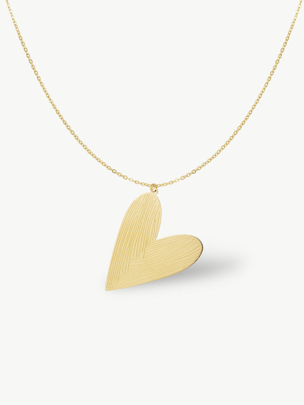 Loving Heart Necklace Gold