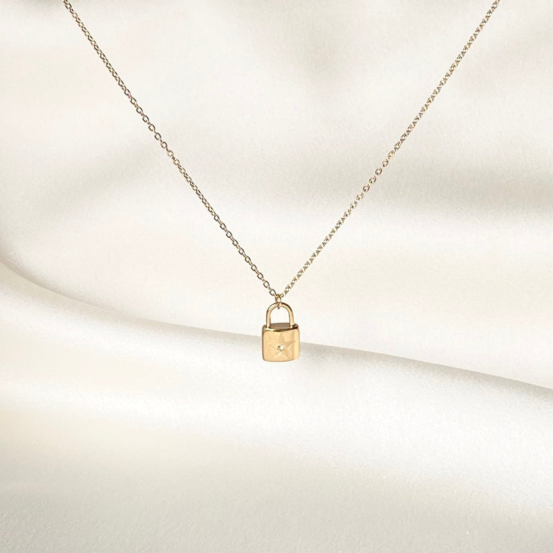 Gold Necklace Small Lock