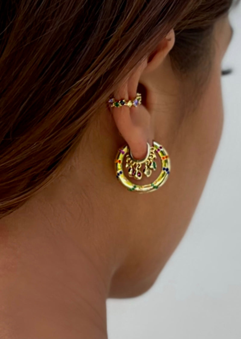 fancy hoop earrings choosebyfelice|oorringen goudkleur|oorringen met gekleurde steentjes|hippe oorringen|bohemian oorbellen|oorbellen ibiza stijl|luxe oorbellen|hippe sieraden