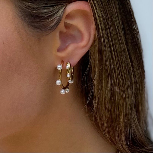 Pearly Valentina Hoop Earrings
