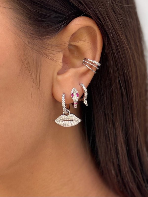 Platinum Kiss Hoop earring
