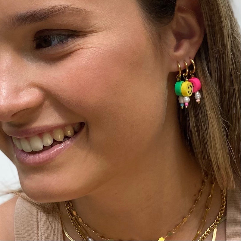 gele smiley oorbellen-roze smiley oorbellen-groene smiley oorbellen-smiley earrings-earrings with yellow smiley